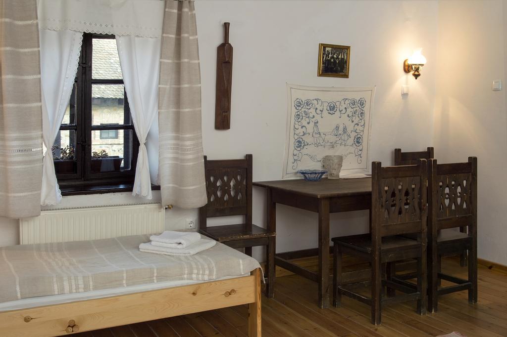 Hollokoeves Vendeghazak Hotel Kamer foto