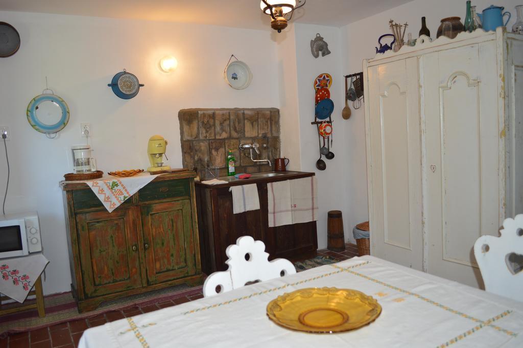 Hollokoeves Vendeghazak Hotel Buitenkant foto